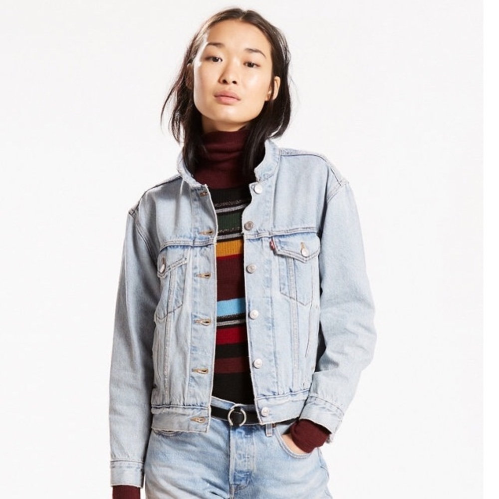 NWT Levi’s Ex-Boyfriend Trucker Jean Jacket
